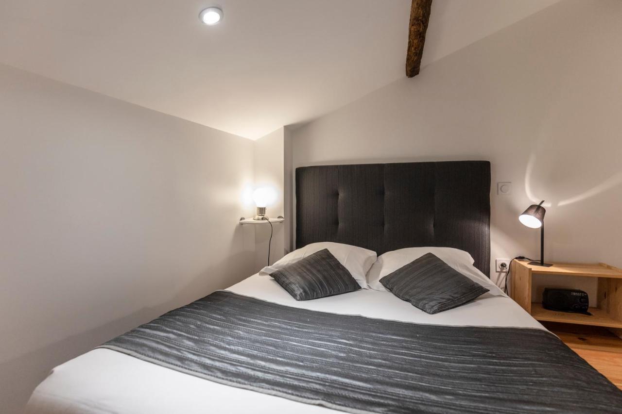 Chambres D'Hotes Chateau Pierre De Montignac Civrac-en-Medoc ภายนอก รูปภาพ
